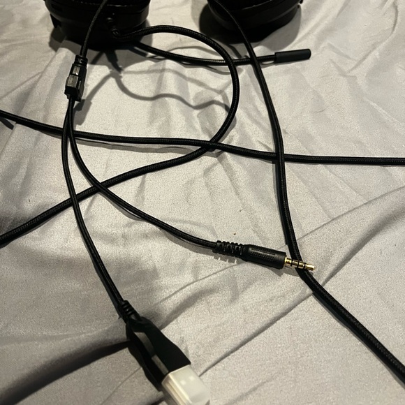 Wired Gaming Headset with Microphone - Picture 6 of 7